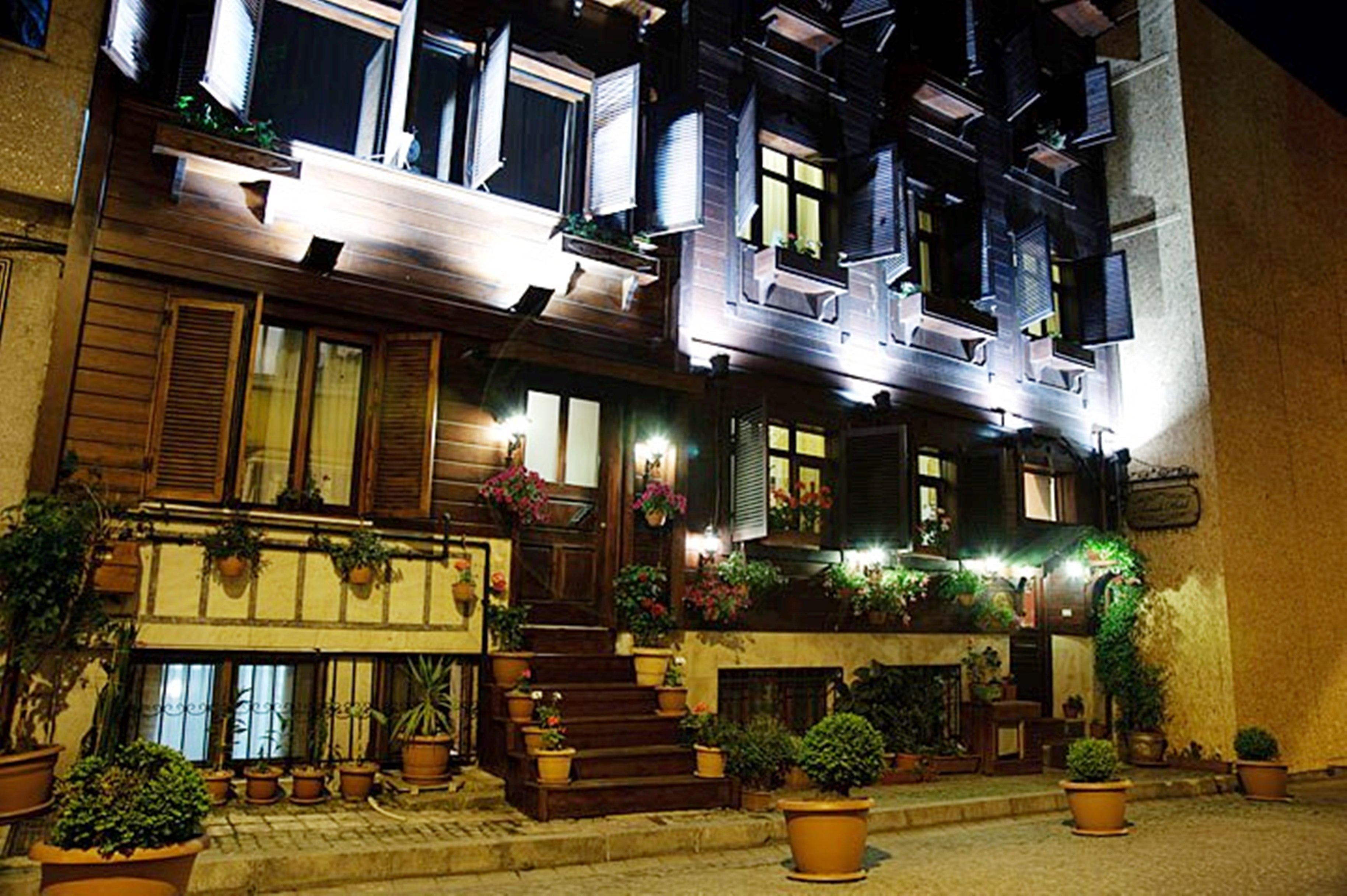 Asmali Hotel Istanboel Buitenkant foto