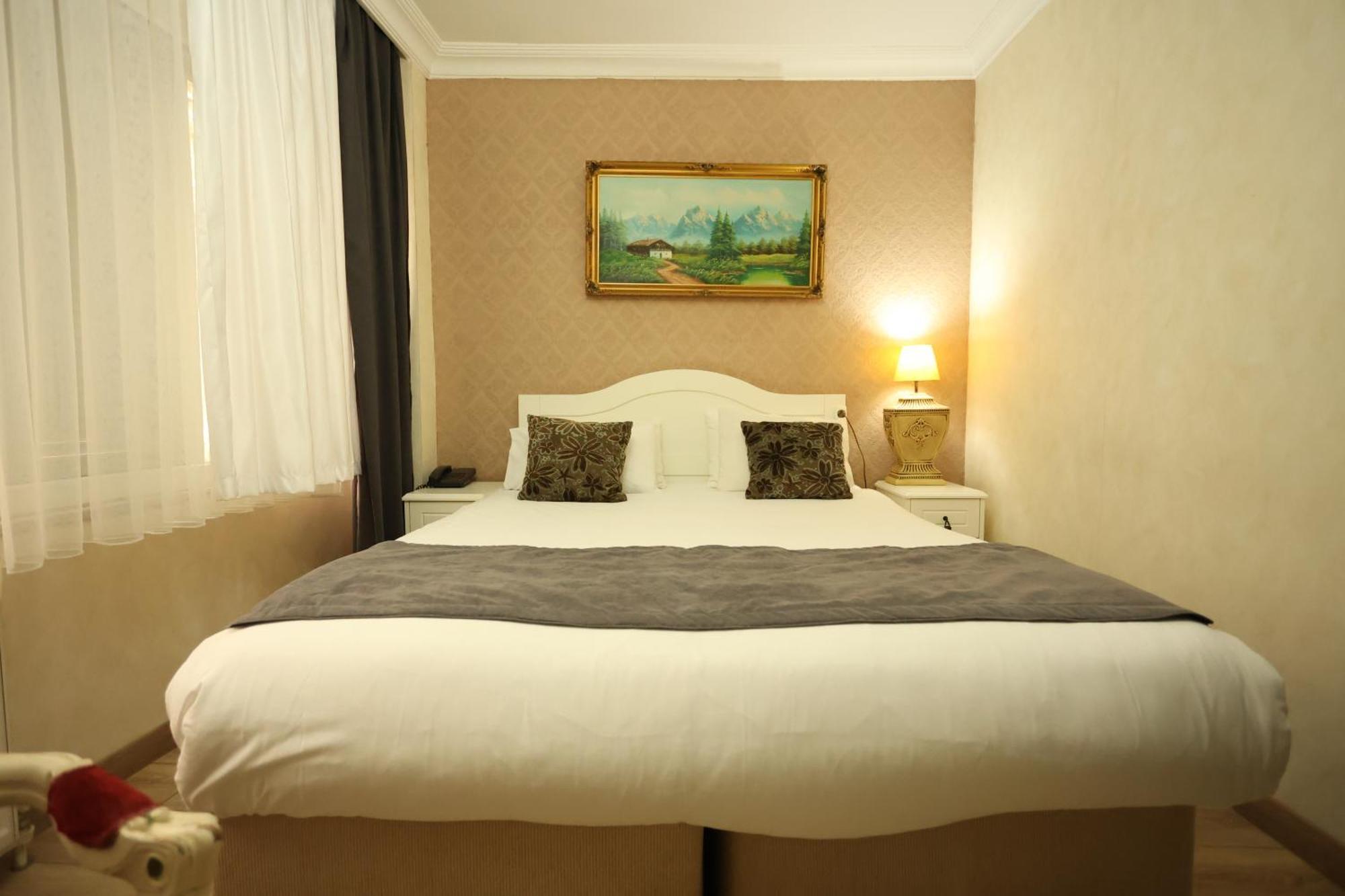 Asmali Hotel Istanboel Buitenkant foto