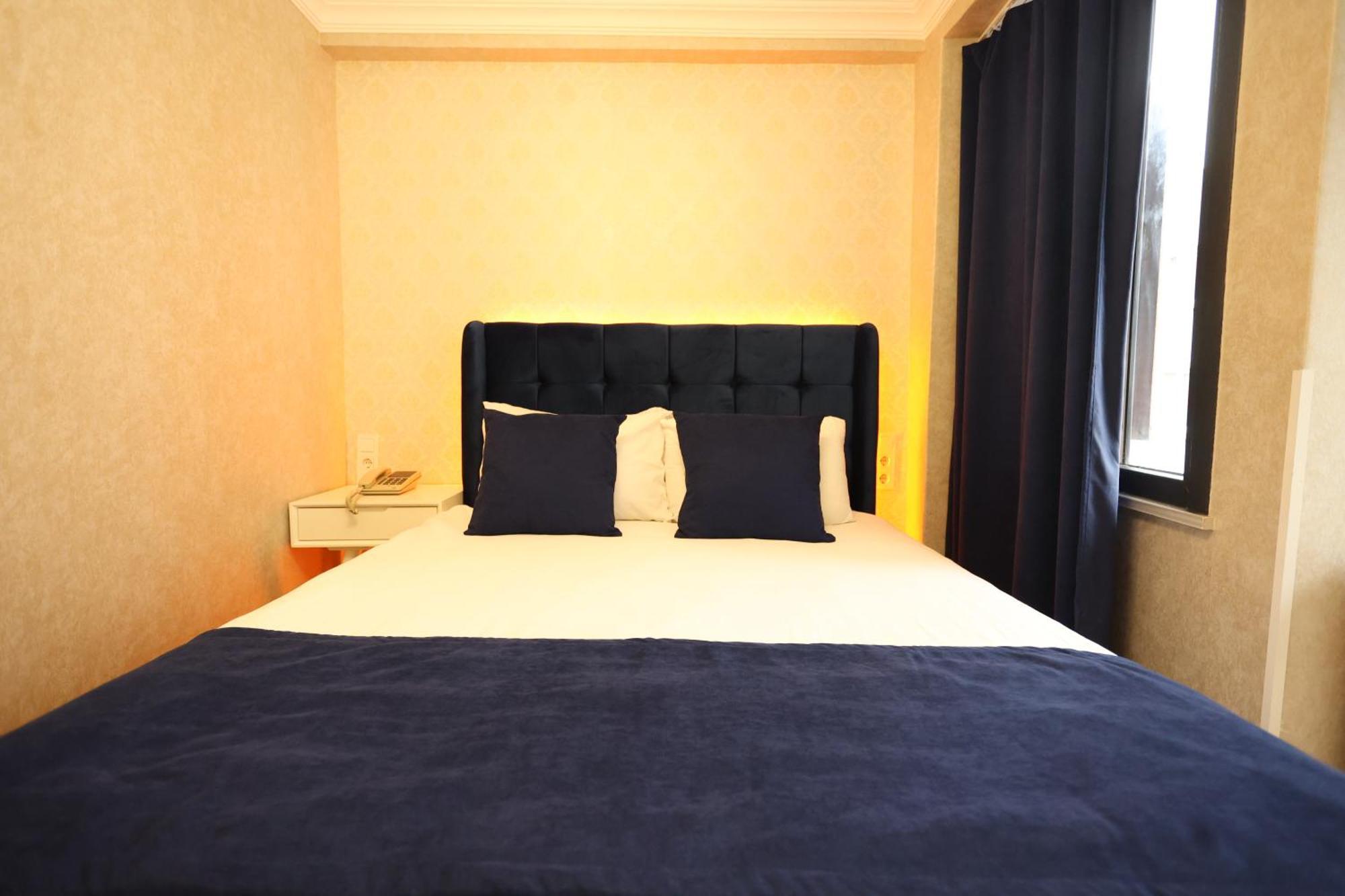 Asmali Hotel Istanboel Buitenkant foto